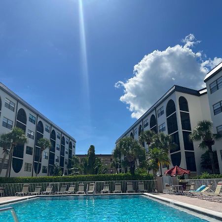 Knot A Care Remodeled Direct Water Access Condo With Ocean And Pool Views Now Sleeps Six マルコ・アイランド エクステリア 写真