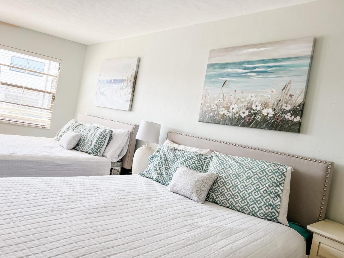 Knot A Care Remodeled Direct Water Access Condo With Ocean And Pool Views Now Sleeps Six マルコ・アイランド エクステリア 写真