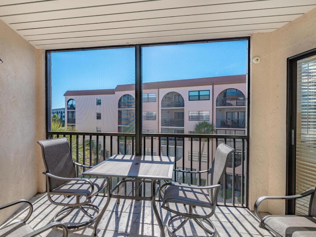 Knot A Care Remodeled Direct Water Access Condo With Ocean And Pool Views Now Sleeps Six マルコ・アイランド エクステリア 写真